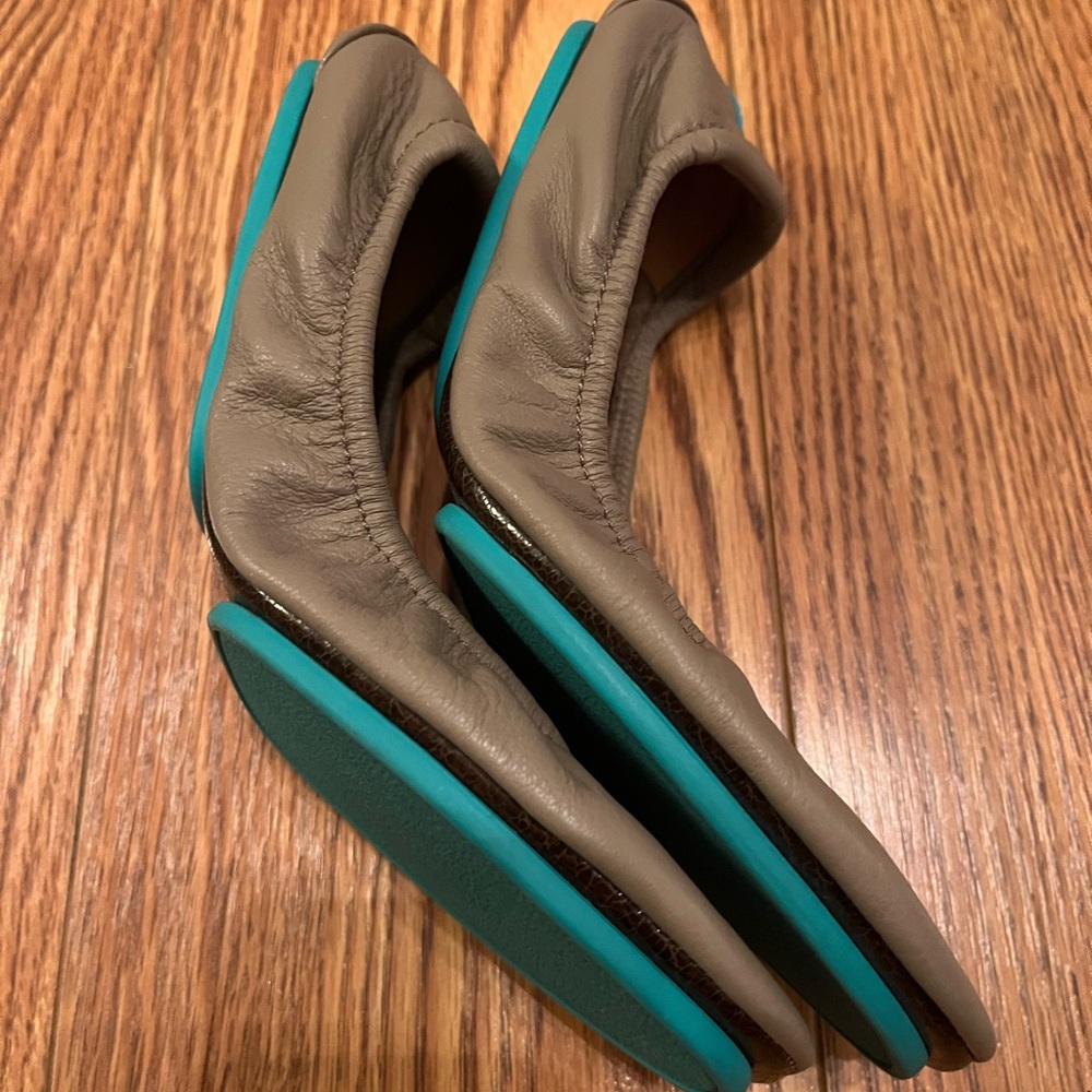 Tieks Taupe Leather Flats - Picture 4 of 9